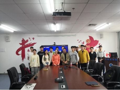 軟件工程系開展“企業專家進課堂”系列活動（一） 探究工業智能產品的軟件開發之路